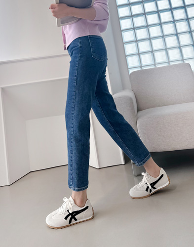 부드럽고 탄력 있는 트레이닝화 편안하면서 스타일리시 (상품번호: SN-4802)